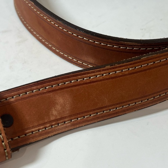 Like New Lyntone Made in USA Genuine Leather Brown Western Belt Silver Buckle - Picture 5 of 11